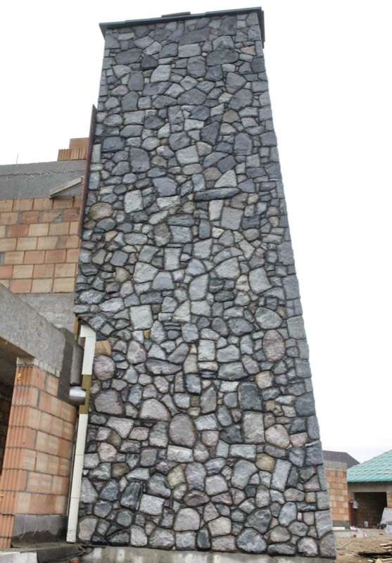 Chimneys — Akmuo Kitaip