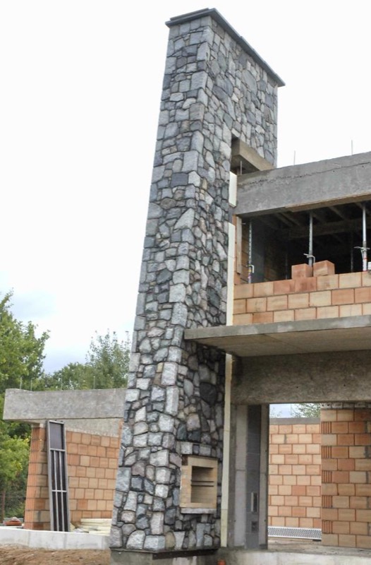 Chimneys — Akmuo Kitaip